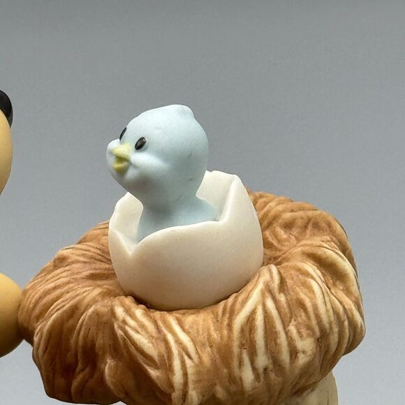 Vtg Disney Pooh and Friends Winnie the Pooh Figure Welcome Little One Blue Bird - Picture 9 of 16